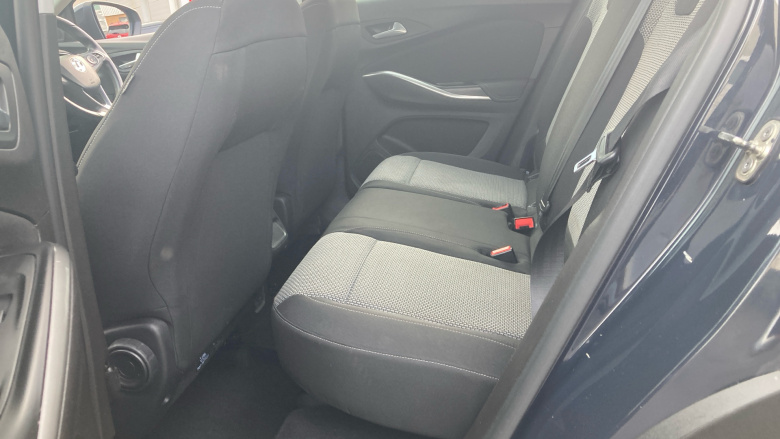 Vauxhall Grandland X 1.2 Turbo SE 5dr Petrol Hatchback